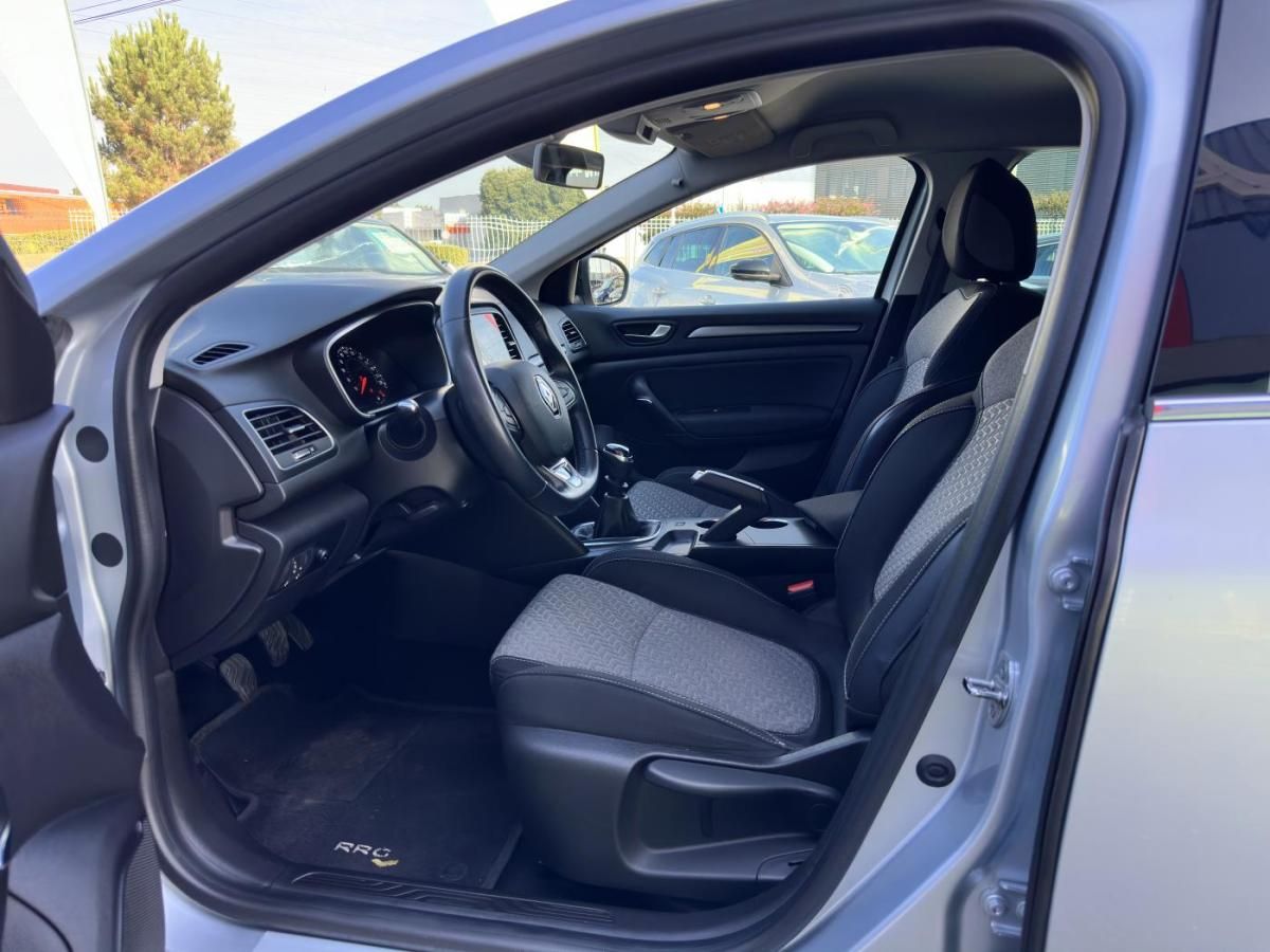 renault-megane-sport-tourer-2021-diesel-1461cc