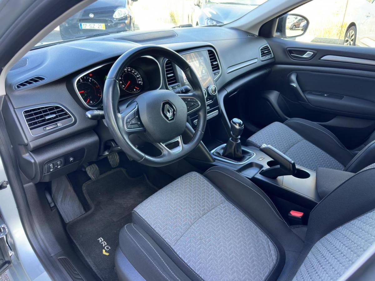 renault-megane-sport-tourer-2021-diesel-1461cc