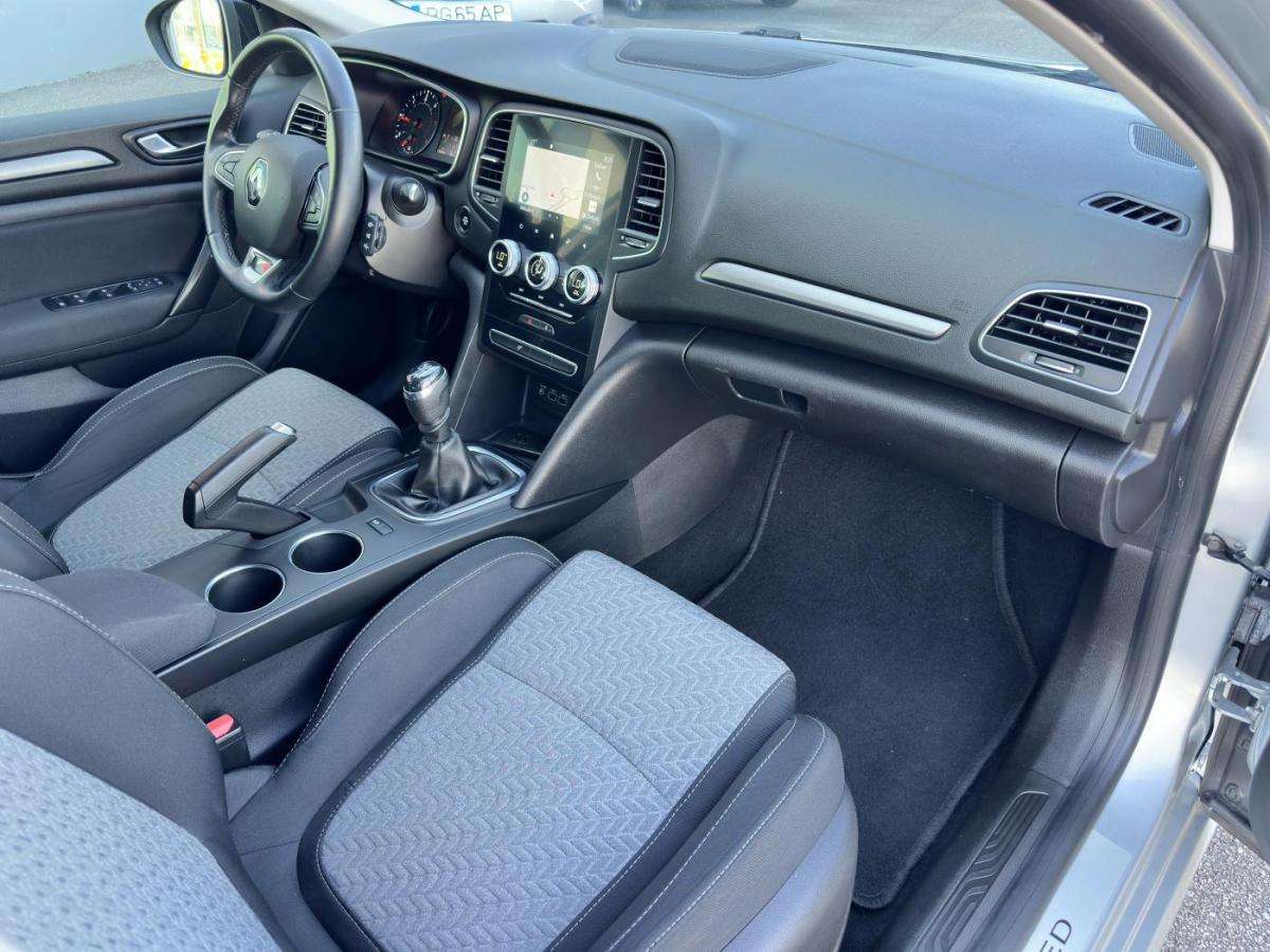 renault-megane-sport-tourer-2021-diesel-1461cc
