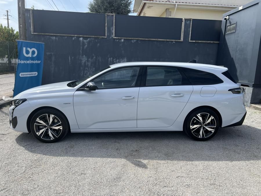 peugeot-308-2023-hibrido-a-gasolina-1598cc