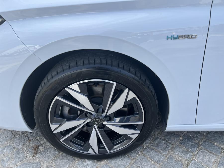 peugeot-308-2023-hibrido-a-gasolina-1598cc