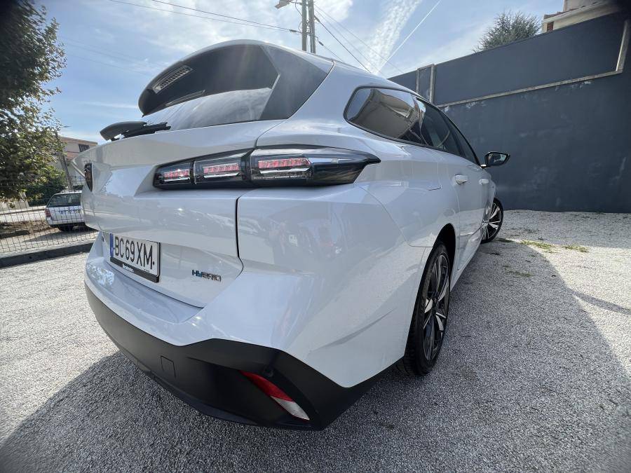 peugeot-308-2023-hibrido-a-gasolina-1598cc