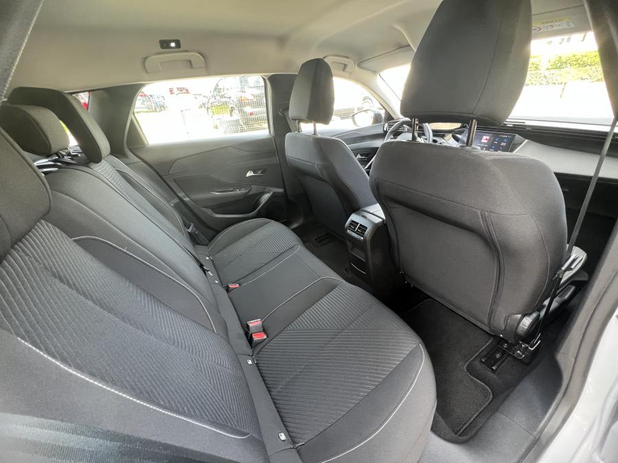 peugeot-308-2023-hibrido-a-gasolina-1598cc