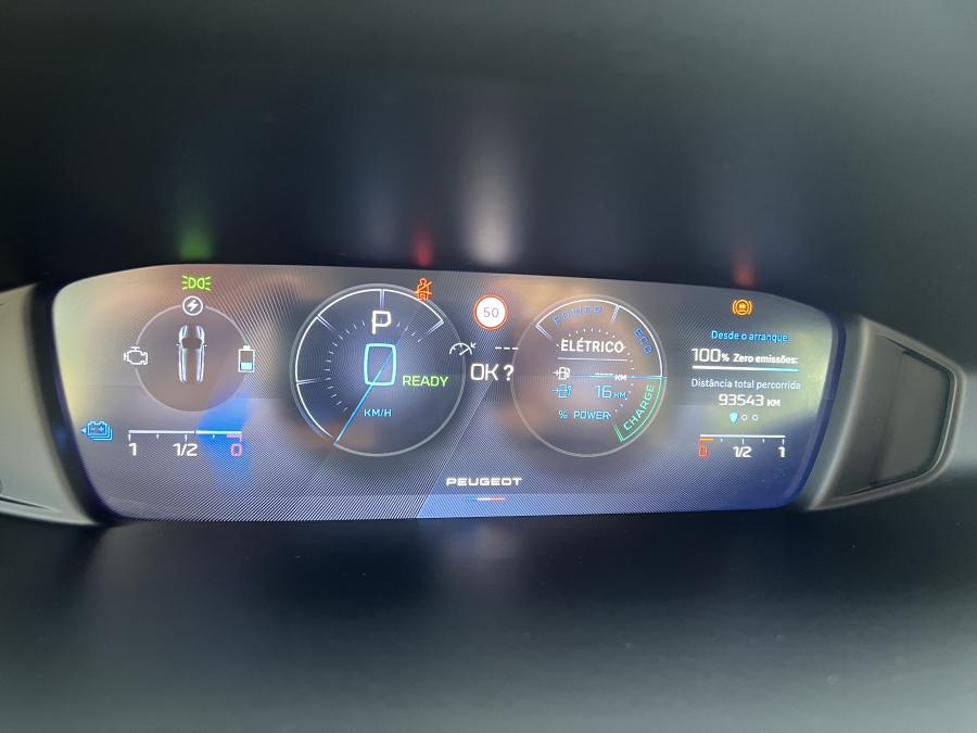 peugeot-308-2023-hibrido-a-gasolina-1598cc