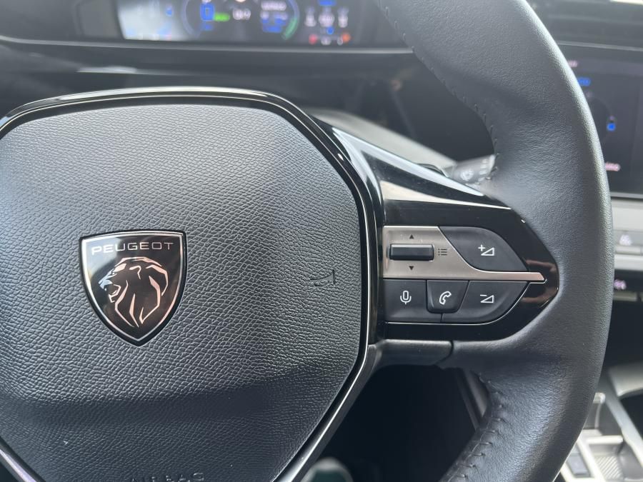 peugeot-308-2023-hibrido-a-gasolina-1598cc