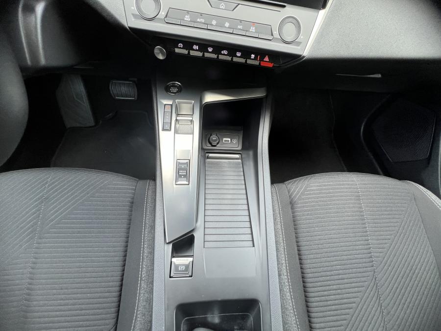 peugeot-308-2023-hibrido-a-gasolina-1598cc