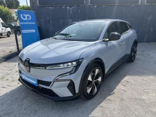 renault-megane-e-tech-2023-eletrico-0cc