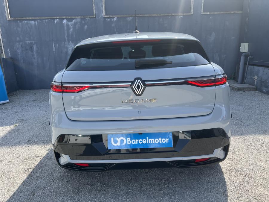 renault-megane-e-tech-2023-eletrico-0cc