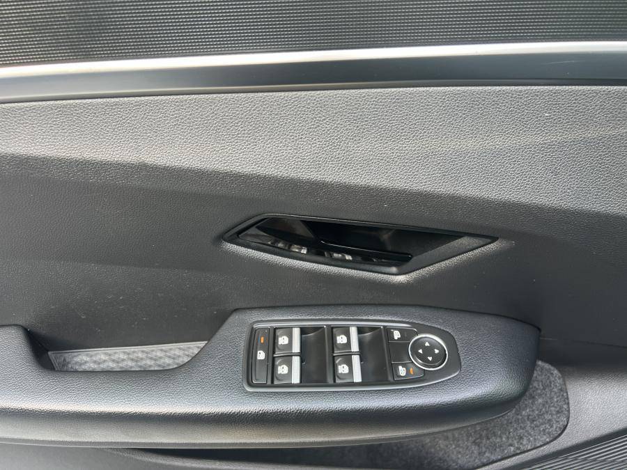 renault-megane-e-tech-2023-eletrico-0cc