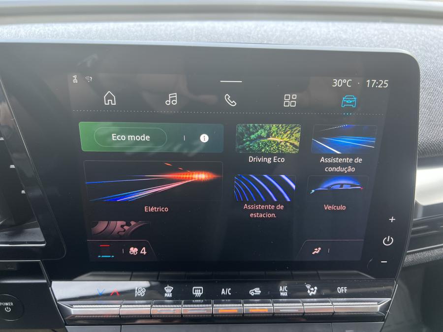 renault-megane-e-tech-2023-eletrico-0cc