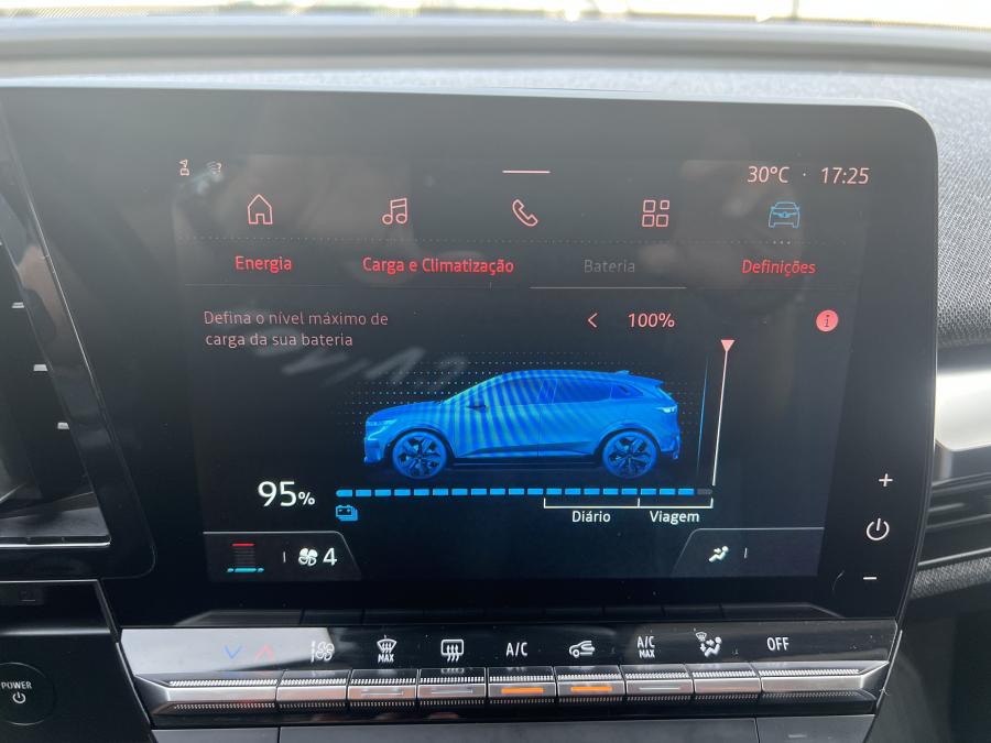 renault-megane-e-tech-2023-eletrico-0cc