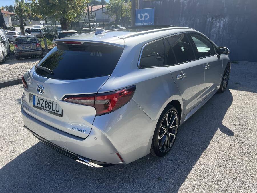 toyota-corolla-sw-2023-hibrido-a-gasolina-1798cc