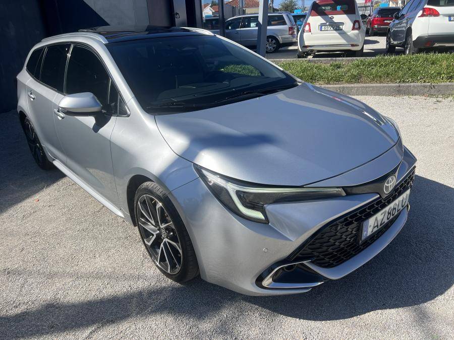 toyota-corolla-sw-2023-hibrido-a-gasolina-1798cc
