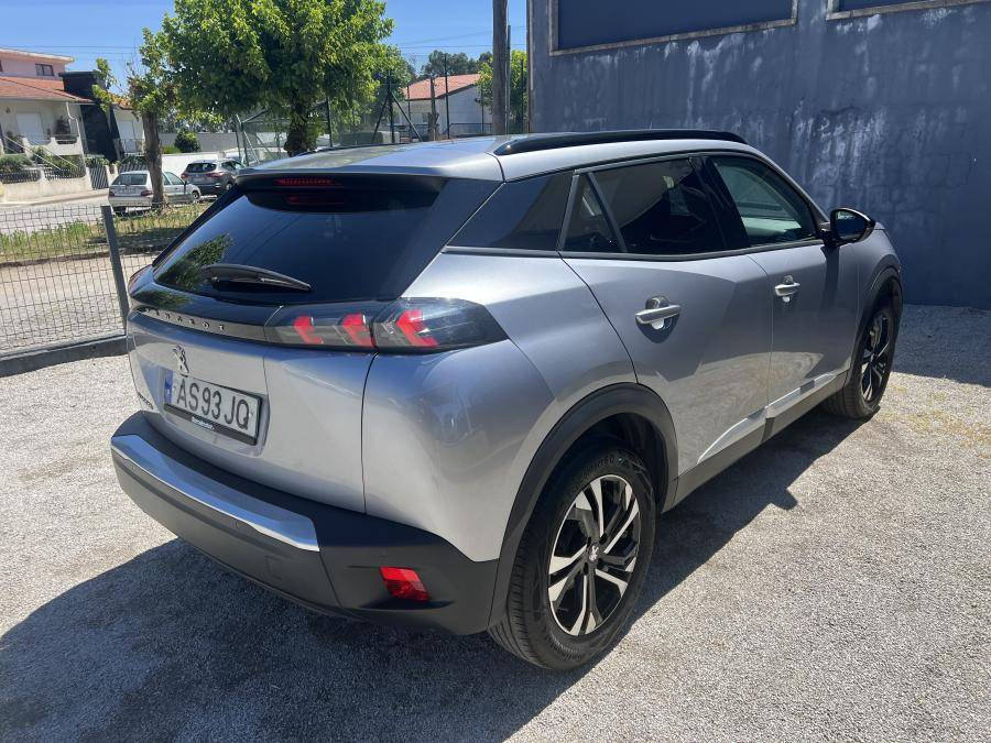 peugeot-e-2008-2022-eletrico-0cc