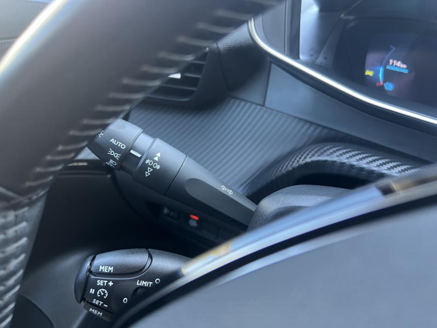 peugeot-e-2008-2022-eletrico-0cc