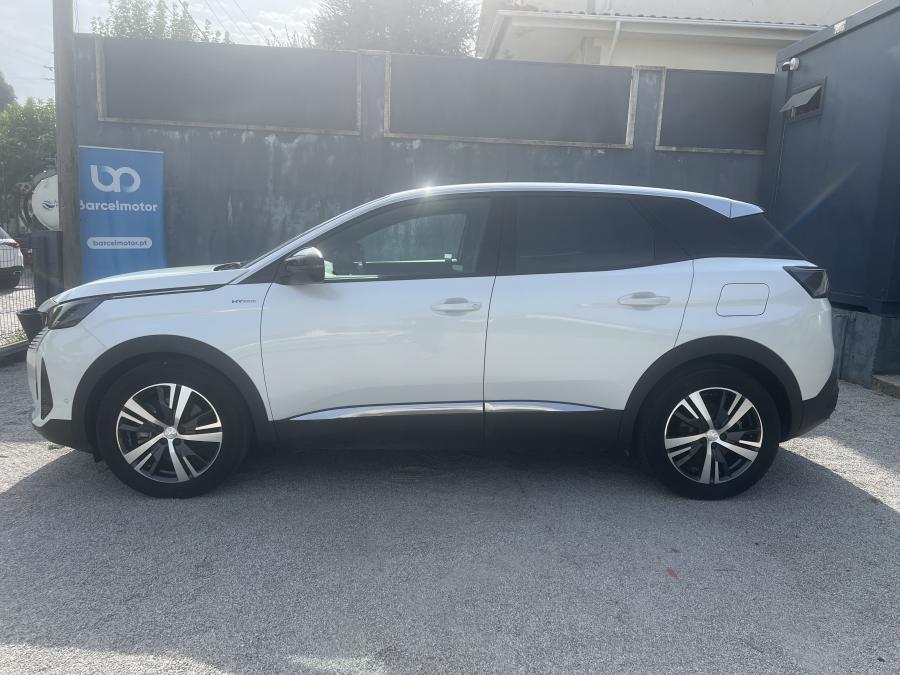 peugeot-3008-2023-hibrido-a-gasolina-1598cc