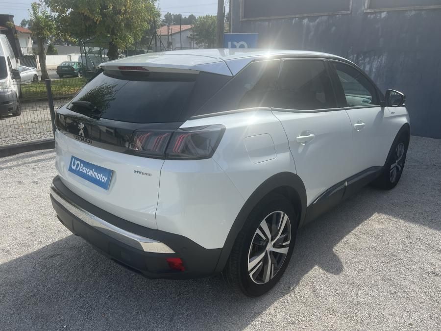 peugeot-3008-2023-hibrido-a-gasolina-1598cc