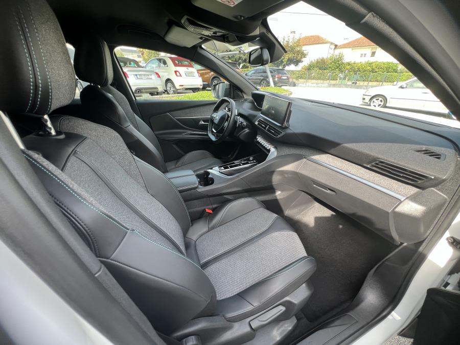 peugeot-3008-2023-hibrido-a-gasolina-1598cc