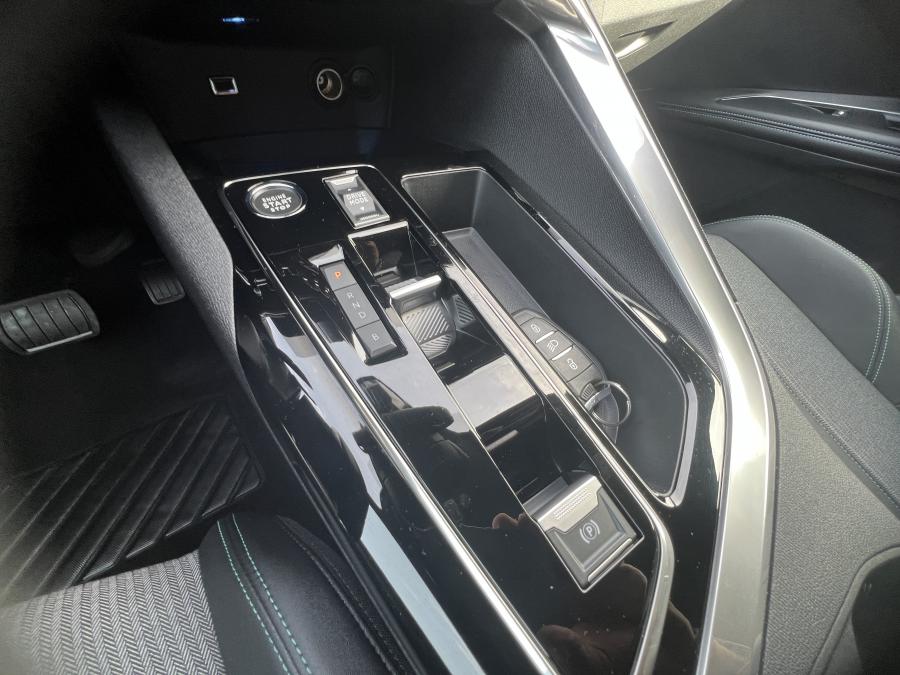 peugeot-3008-2023-hibrido-a-gasolina-1598cc