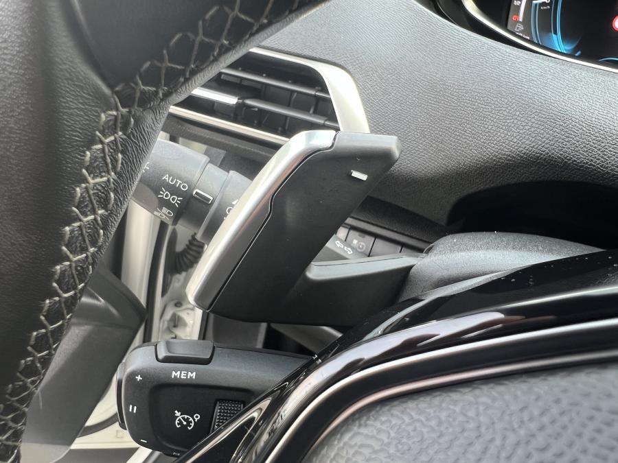 peugeot-3008-2023-hibrido-a-gasolina-1598cc
