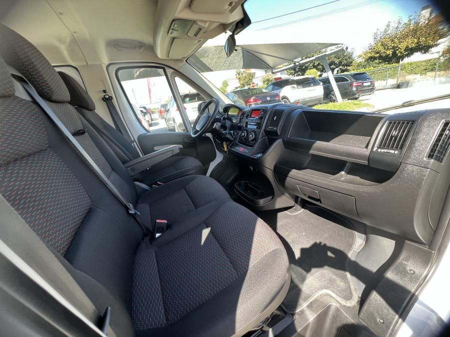 peugeot-boxer-2024-diesel-2179cc