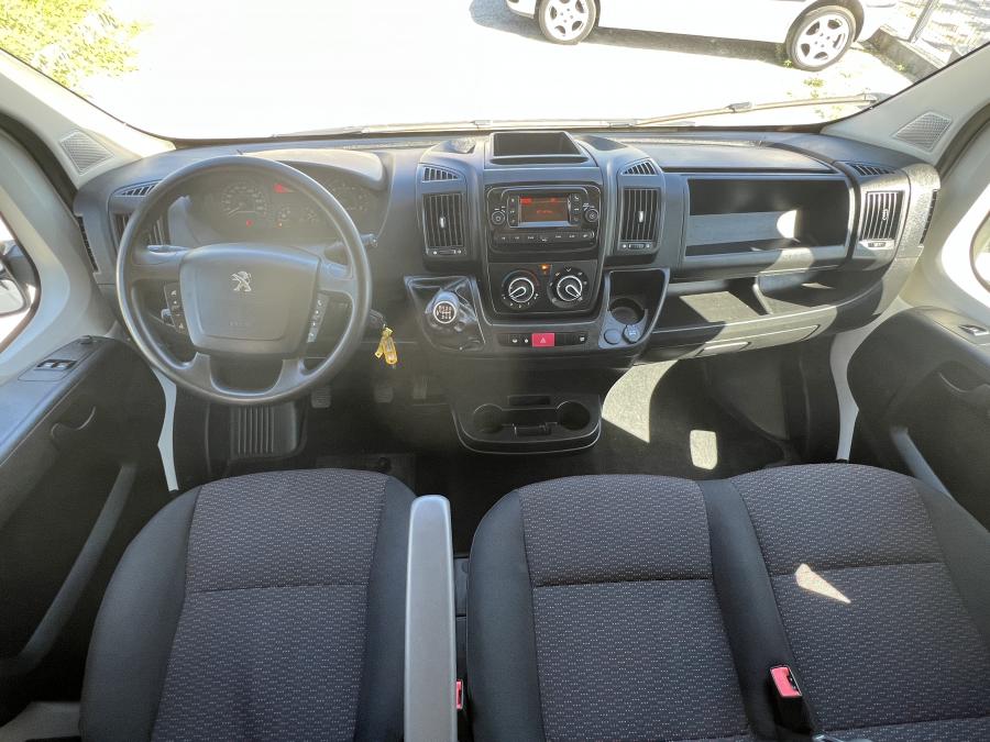 peugeot-boxer-2024-diesel-2179cc