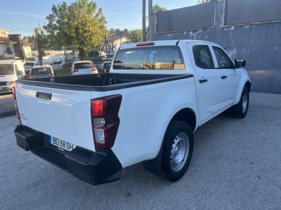 isuzu-d-max-2023-diesel-1898cc
