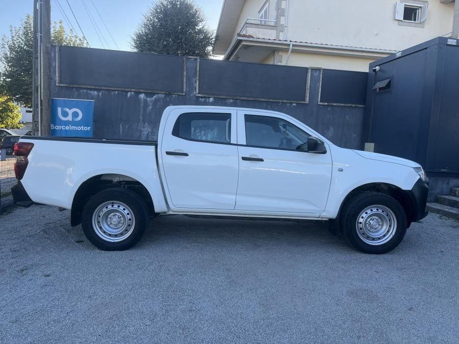 isuzu-d-max-2023-diesel-1898cc