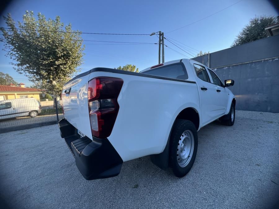 isuzu-d-max-2023-diesel-1898cc