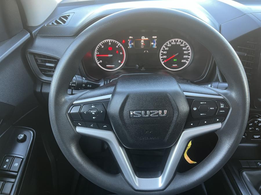 isuzu-d-max-2023-diesel-1898cc