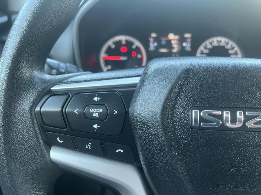 isuzu-d-max-2023-diesel-1898cc
