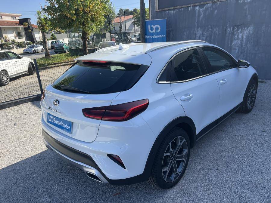 kia-xceed-2021-hibrido-a-gasolina-1580cc