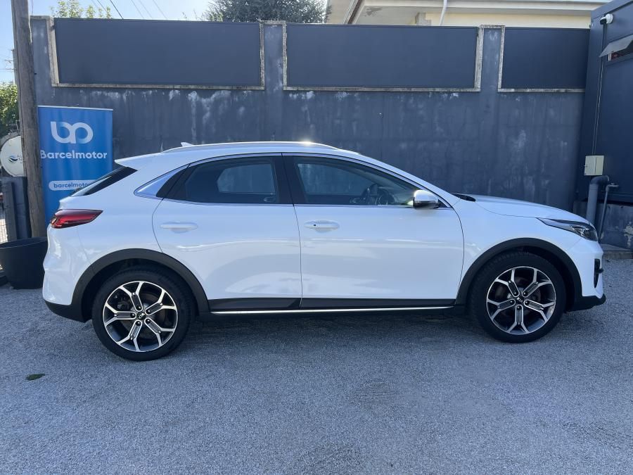 kia-xceed-2021-hibrido-a-gasolina-1580cc