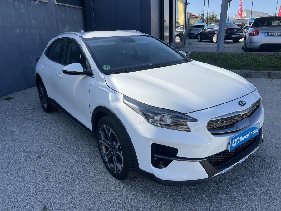 kia-xceed-2021-hibrido-a-gasolina-1580cc