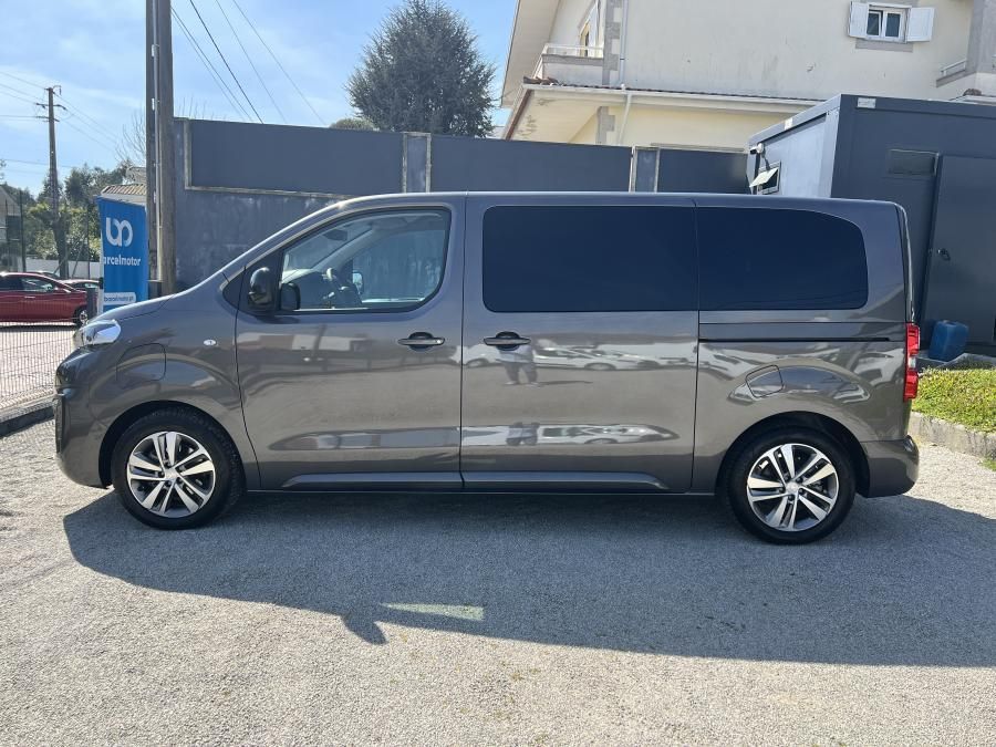 peugeot-traveller-2023-eletrico-0cc