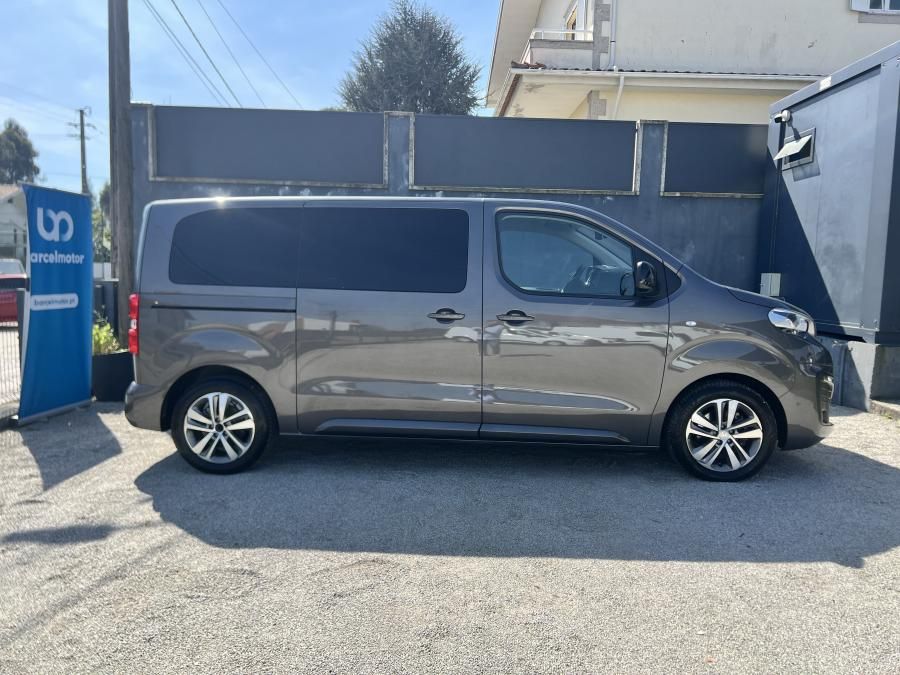 peugeot-traveller-2023-eletrico-0cc