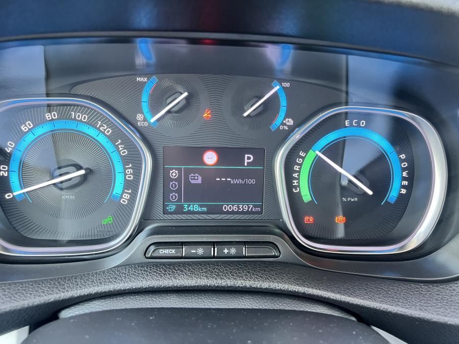 peugeot-traveller-2023-eletrico-0cc