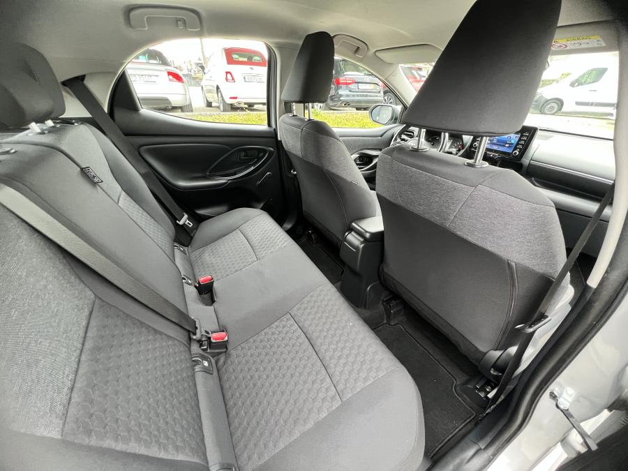 toyota-yaris-2021-hibrido-a-gasolina-1490cc