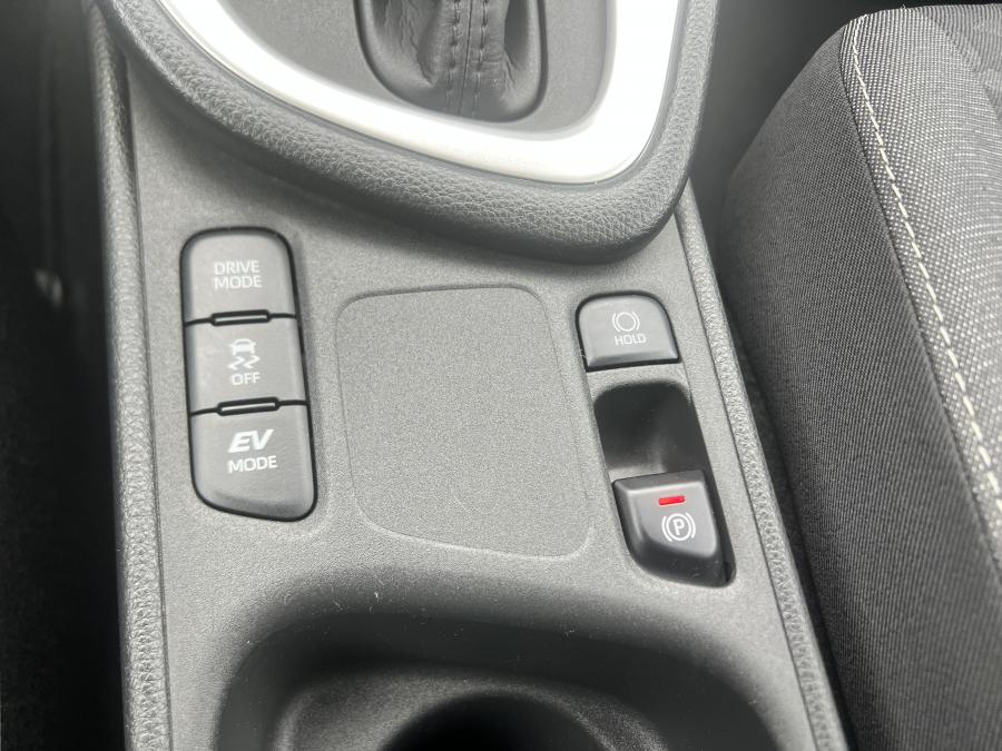 toyota-yaris-2021-hibrido-a-gasolina-1490cc