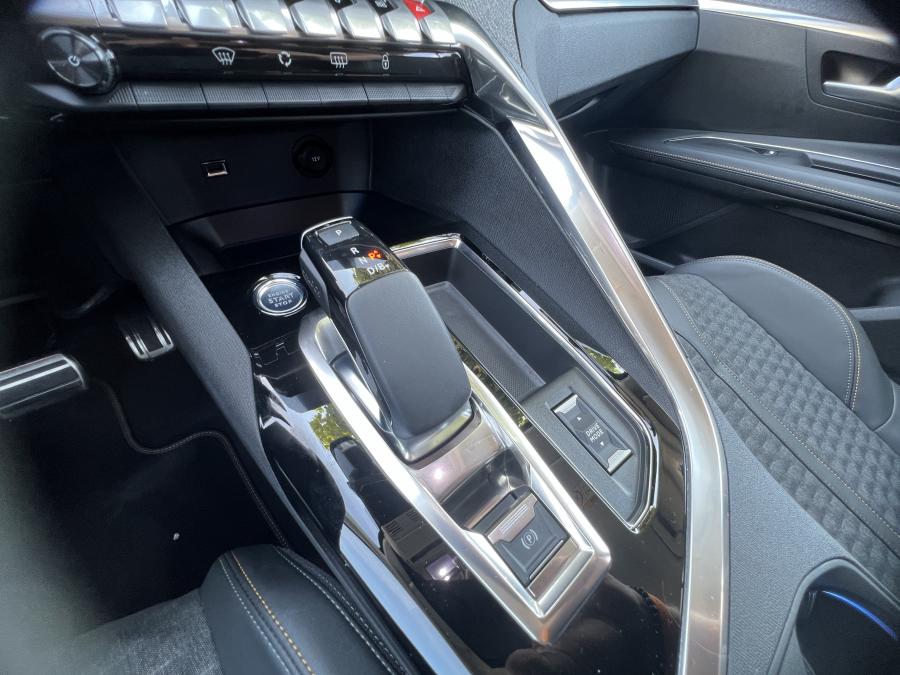 peugeot-3008-2021-hibrido-a-gasolina-1598cc