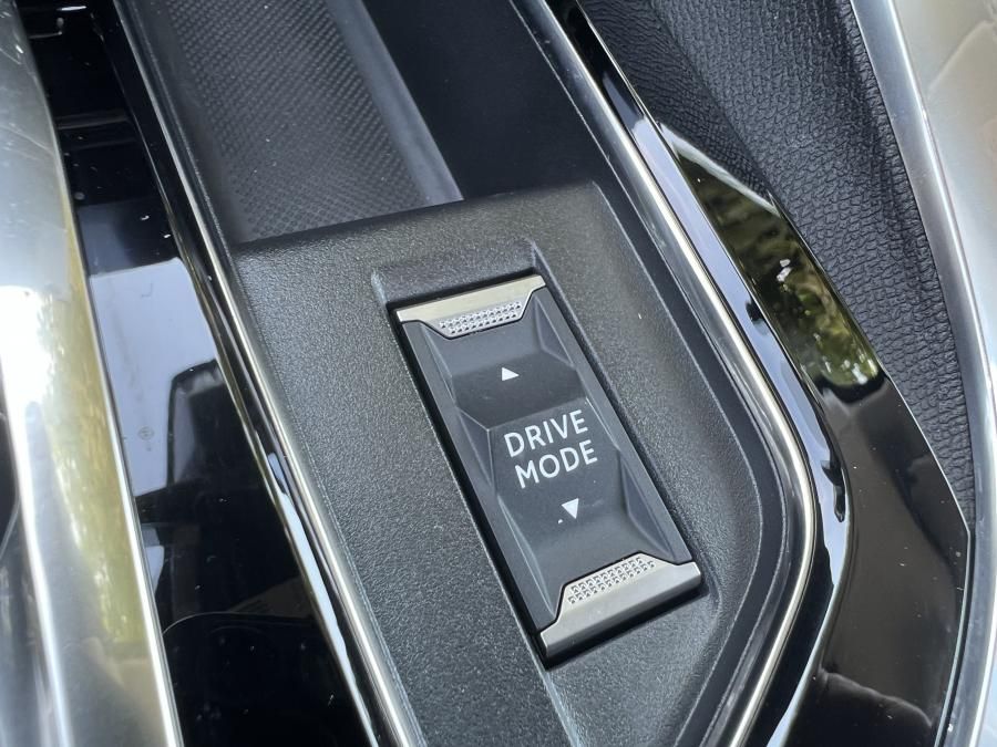 peugeot-3008-2021-hibrido-a-gasolina-1598cc
