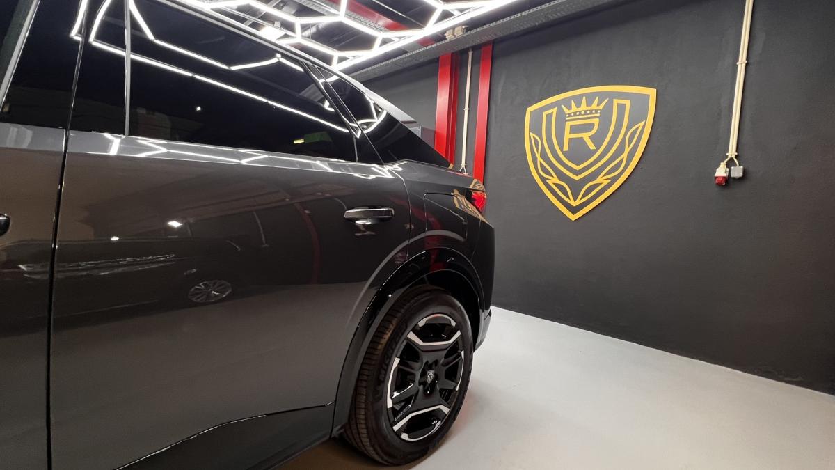 peugeot-e-3008-2025-eletrico-0cc