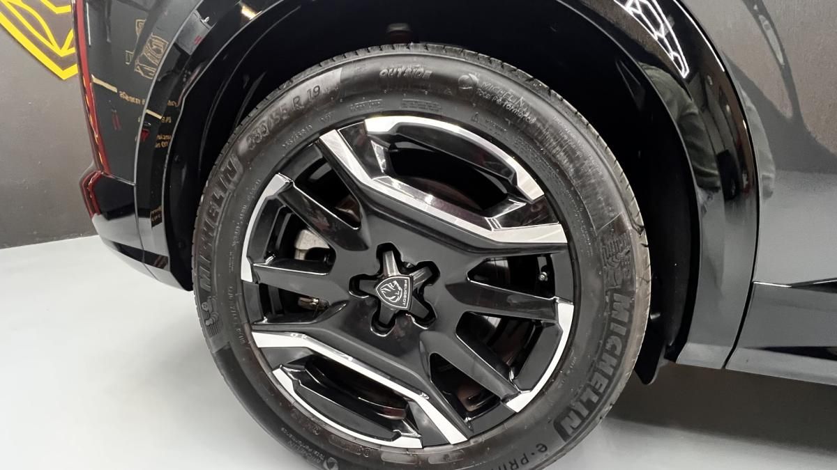peugeot-e-3008-2025-eletrico-0cc