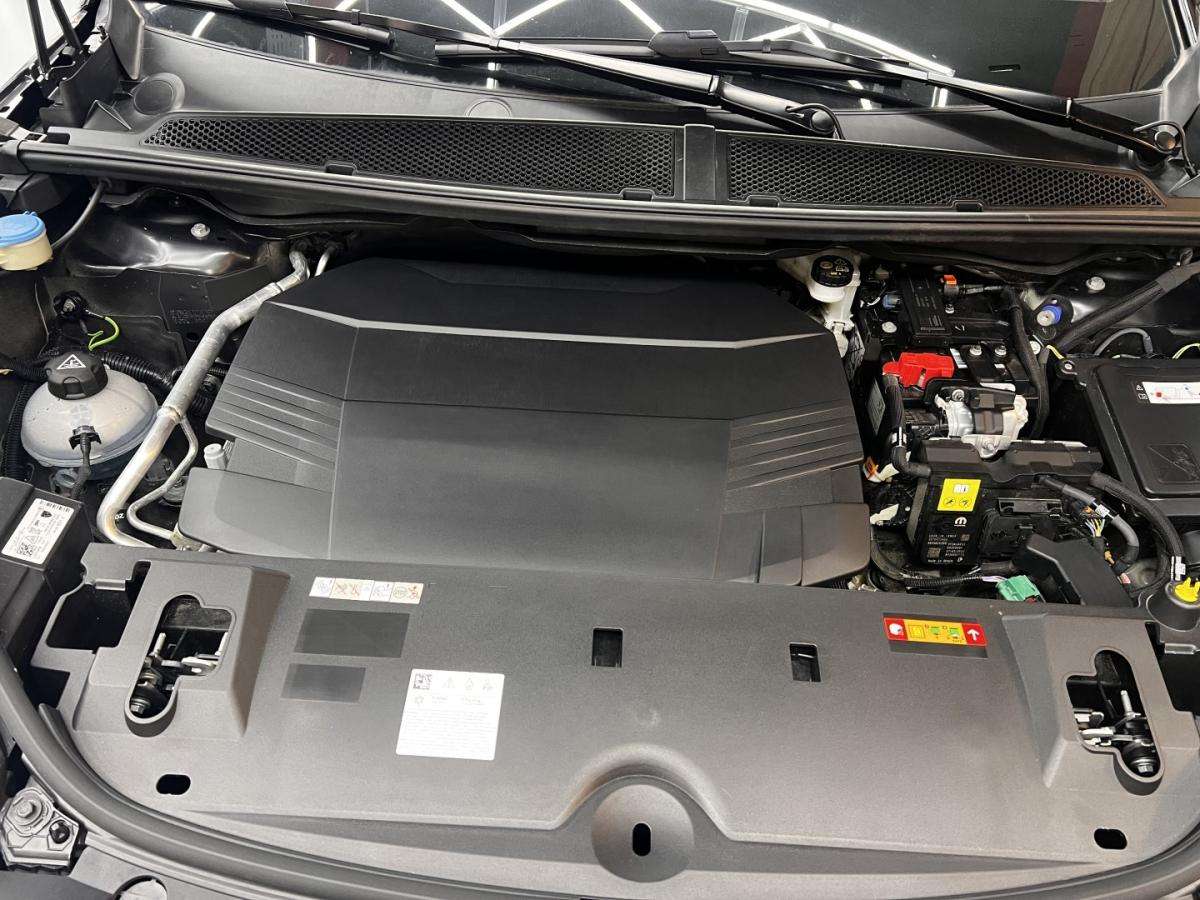 peugeot-e-3008-2025-eletrico-0cc