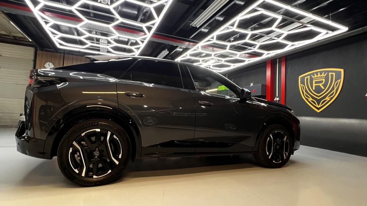 peugeot-e-3008-2025-eletrico-0cc
