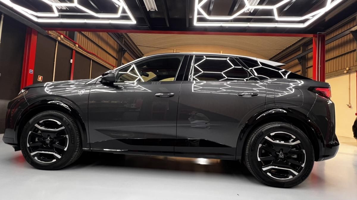 peugeot-e-3008-2025-eletrico-0cc