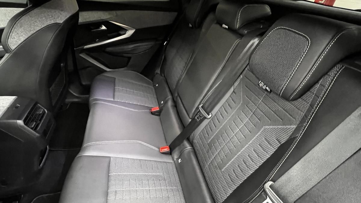 peugeot-e-3008-2025-eletrico-0cc
