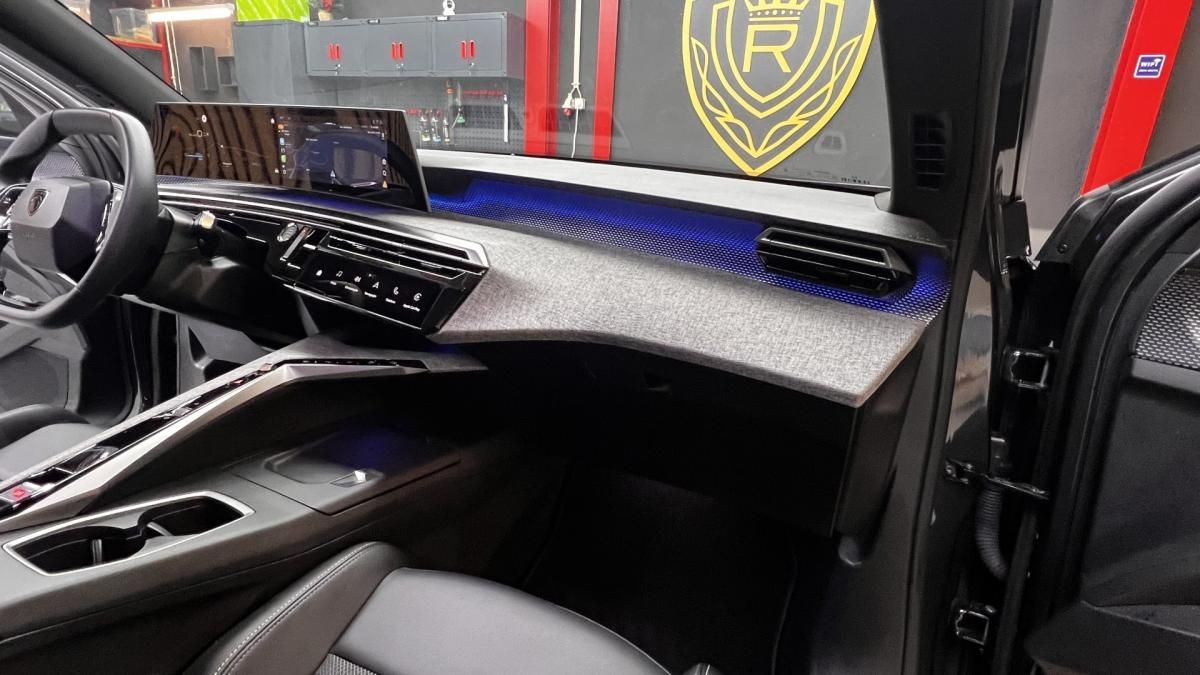 peugeot-e-3008-2025-eletrico-0cc