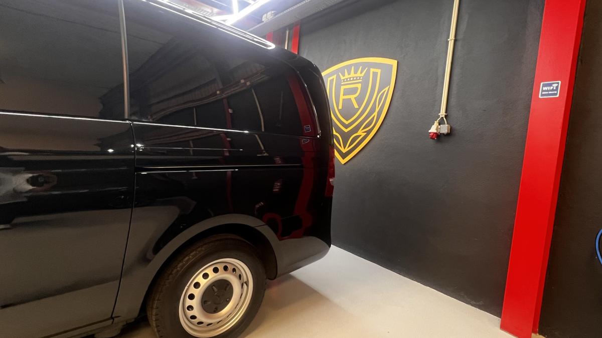 mercedes-benz-vito-2018-diesel-2143cc