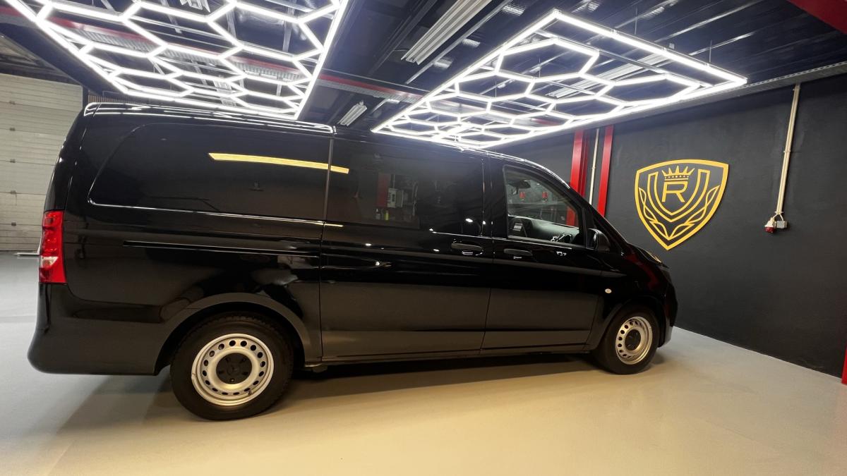 mercedes-benz-vito-2018-diesel-2143cc